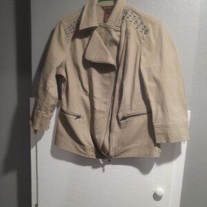 Super cute, Beige/Tan 3/4 sleeve blazer with bling.
